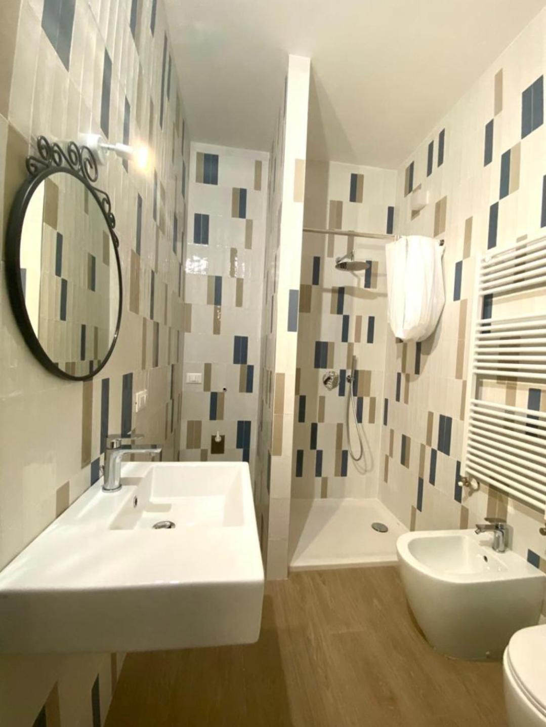 Farolfi Apartments Galliera Μπολόνια Δωμάτιο φωτογραφία